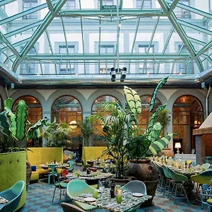 Hotel 25hours Piazza San Paolino, Florence