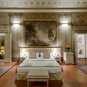 Palazzo Guicciardini Otel