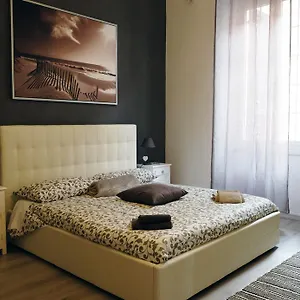 T T House Italia